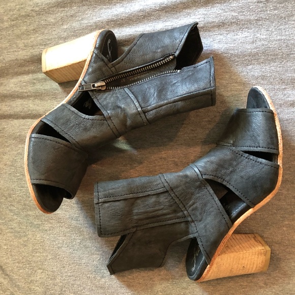 Free People Shoes - Free People Leather Heel with Wooden bottom